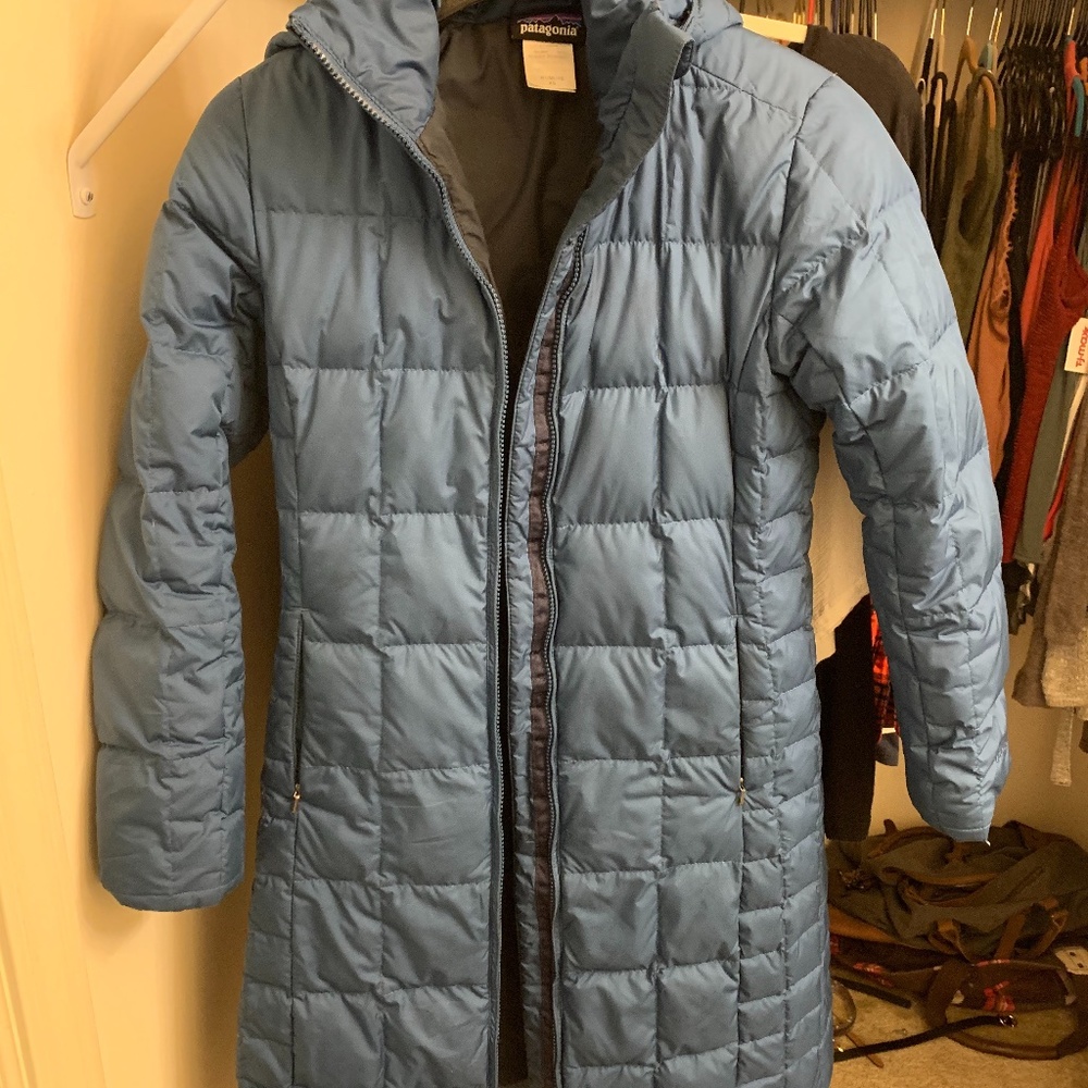 LONG XS Patagonia Down Coat Women's
